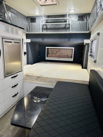 2025 STONESTAR 15 FT Hybrid Caravan image