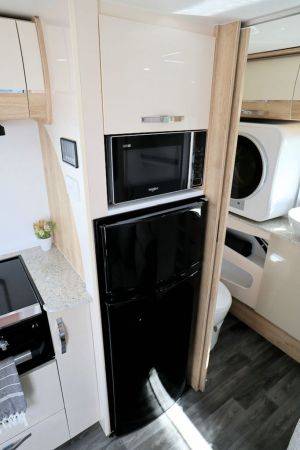 2025 Avan Aspire Caravan 555-1 image