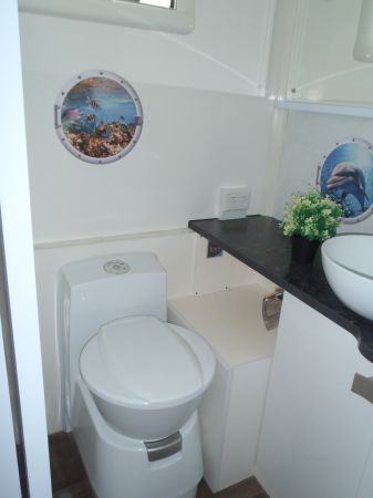 *** REDUCED PRICE *** 2018 Coromal Element 632 Caravan image