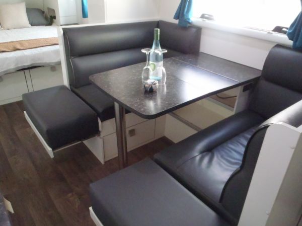 *** REDUCED PRICE *** 2018 Coromal Element 632 Caravan image