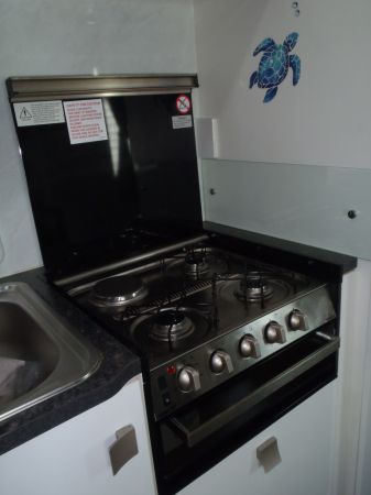 *** REDUCED PRICE *** 2018 Coromal Element 632 Caravan image