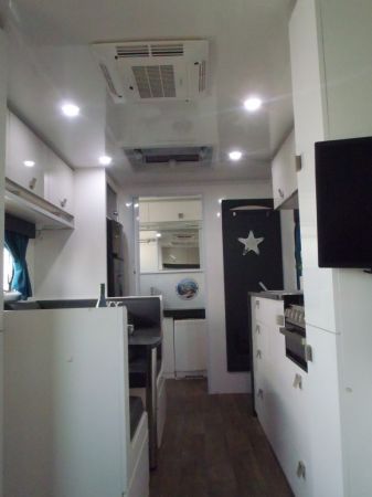 *** REDUCED PRICE *** 2018 Coromal Element 632 Caravan image