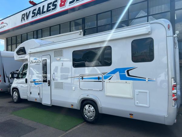 2024 Avan Ovation M7 image