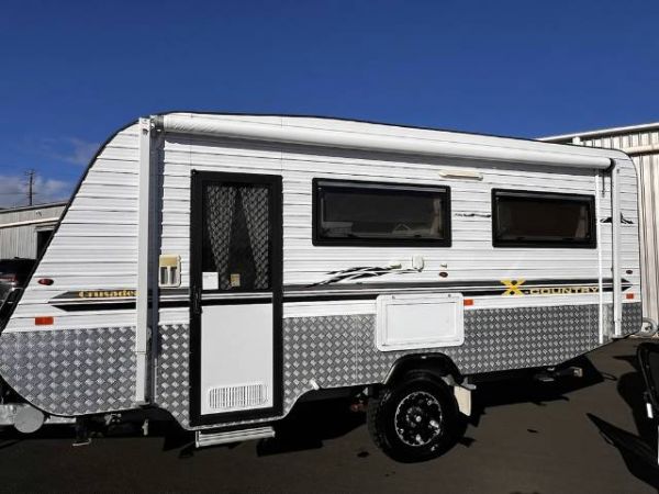 2012 Crusader Xcountry Caravan image