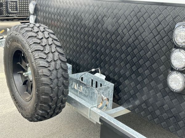 2025 Goldstream 1760 Rhino 3T Caravan 17'6 image