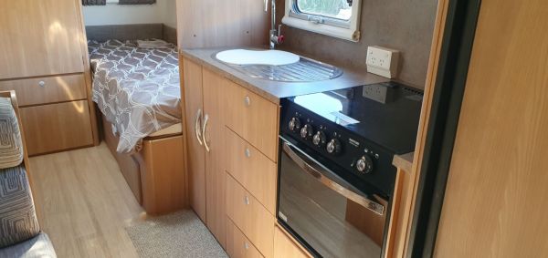 2014 Jayco STARCRAFT Caravan image