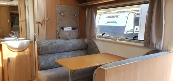 2014 Jayco STARCRAFT Caravan image