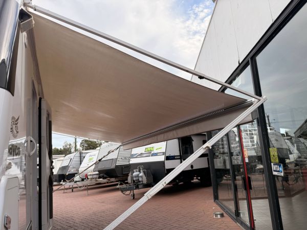2016 Jayco Silverline Outback Caravan image