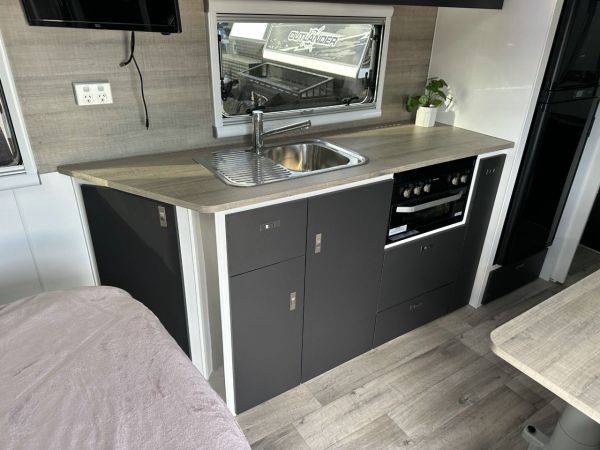 2025 Design RV Getaway V1-0 Caravan 17'4 image
