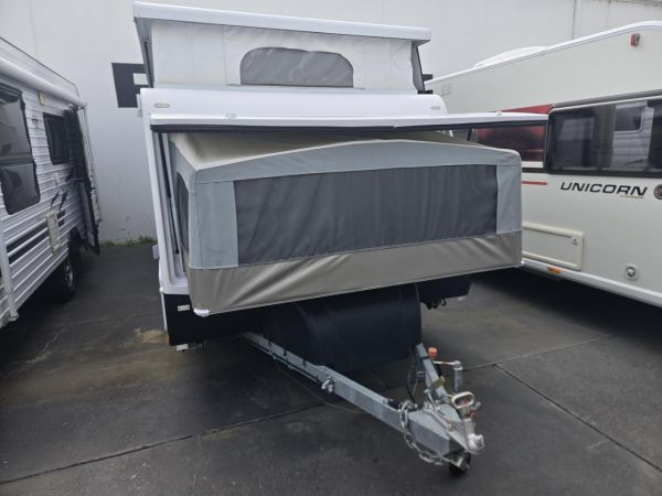 2021 Jayco Expanda image