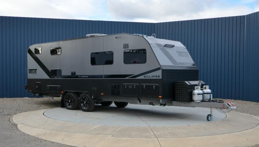 Image for 2025 XTour Eclipse 23' Family Edition On Road 1