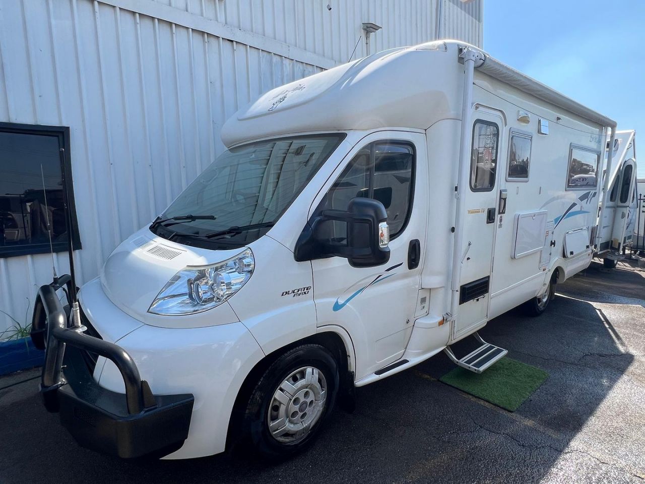 Image for 2008 Winnebago Birdsvile 0