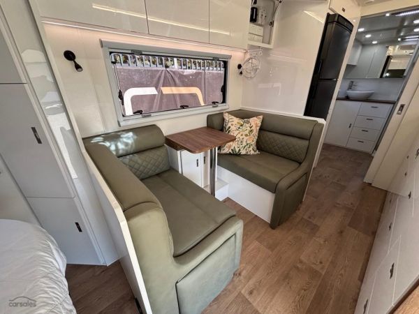 2025 Royal Flair DESIGNER SERIES image