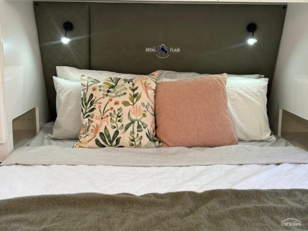 2025 Royal Flair DESIGNER SERIES image