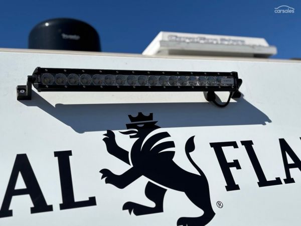 2025 Royal Flair RAZOR XT image