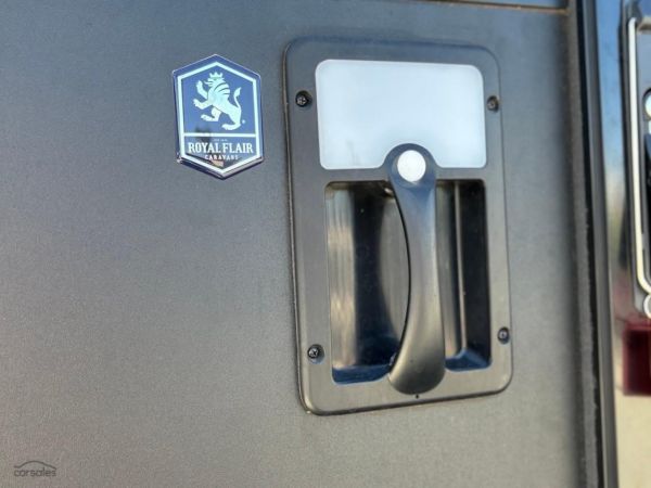 2025 Royal Flair RAZOR XT image