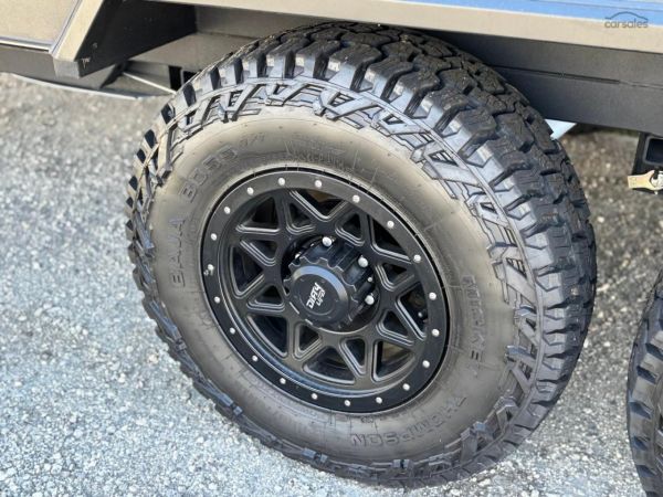 2025 Royal Flair RAZOR XT image