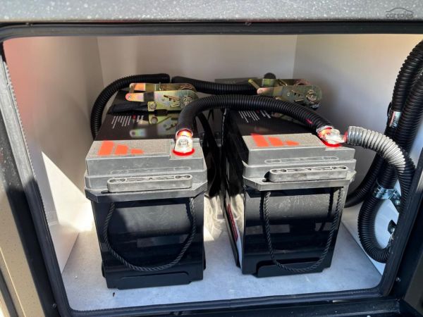 2025 Royal Flair RAZOR XT image