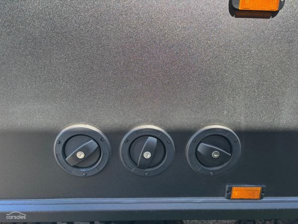 2025 Royal Flair RAZOR XT image