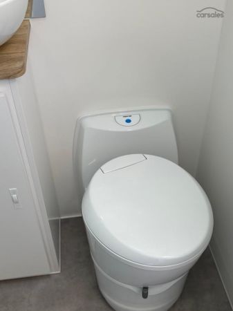 2025 Royal Flair RAZOR XT image