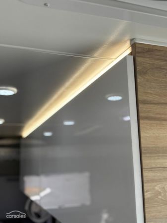 2025 Royal Flair RAZOR XT image