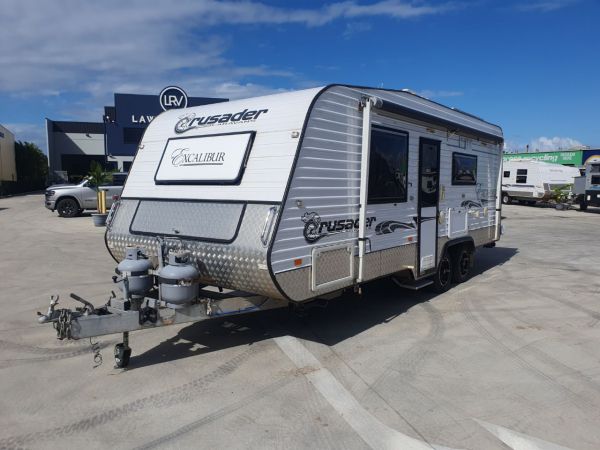 2013 Crusader Excalibur Caravan image