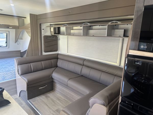 2021 Golf Tourer Caravan image