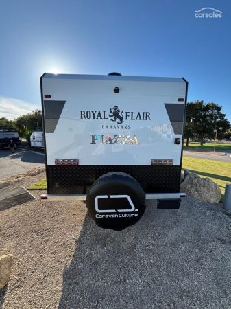 2025 Royal Flair PIAZZA image