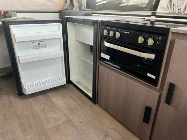 2025 Jayco Penguin Camper Trailer OB.CP-MY25 image