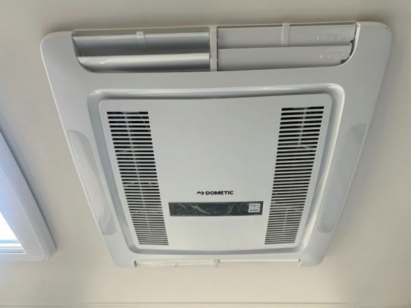 2025 Jayco Penguin Camper Trailer OB.CP-MY25 image