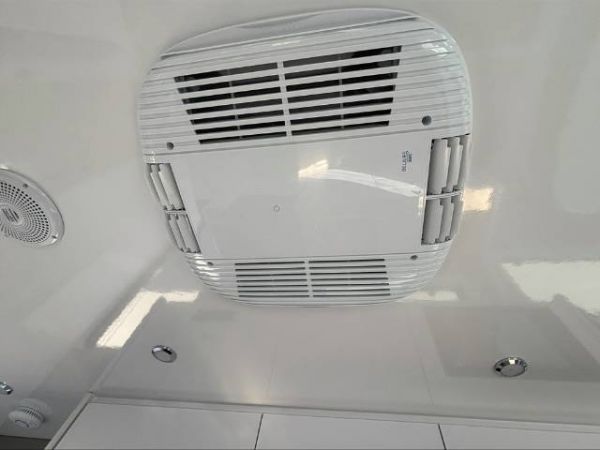 2025 Newgen Caravans Ngc 19 Off Road Caravan OFF ROAD image