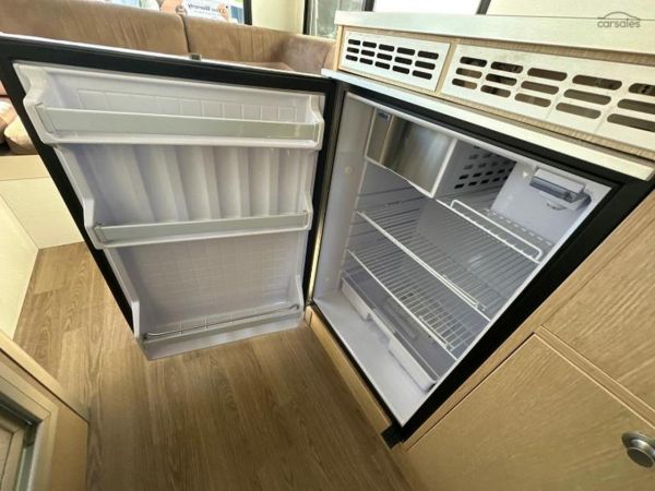 2021 Kea River M721 6 Berth image