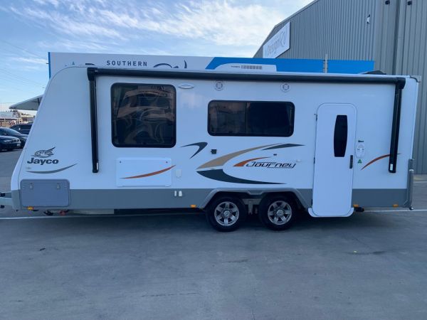 2019 Jayco Journey 19.61-2 image