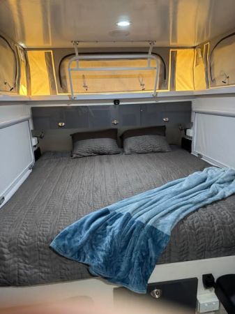 2020 Camel Group NOMAD Hybrid Pop Top image