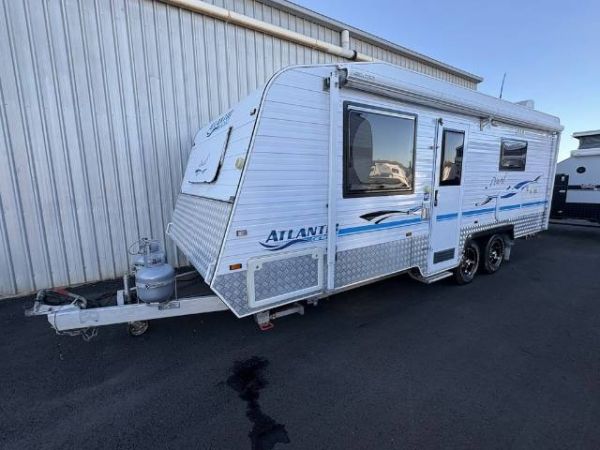 2013 Atlantic Pearl Caravan image