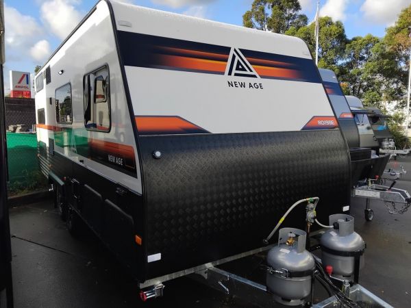2025 New Age Caravans Road Owl Escape 19ft Bunk Ensuite RO19BE FULL COMPOSITE image
