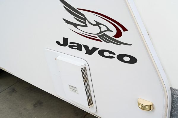 2011 Jayco Sterling 17.55-3 Pop Top image