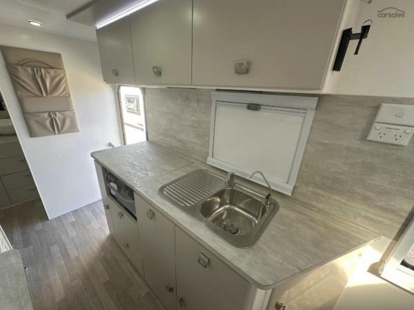 2024 Design RV Crx V1-1 image