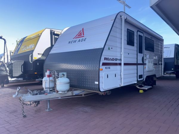 2019 New Age Road Owl 18 BE Caravan image