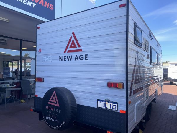 *** Reduced Price *** 2019 New Age Road Owl 18 BE Caravan image