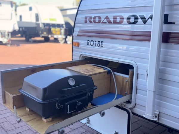 *** Reduced Price *** 2019 New Age Road Owl 18 BE Caravan image