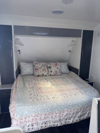 *** Reduced Price *** 2019 New Age Road Owl 18 BE Caravan image