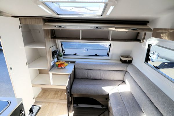 2025 Avan Aspire Caravan 499 image