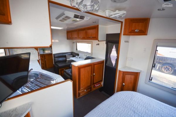 2015 JB Caravans Dirt Roader image