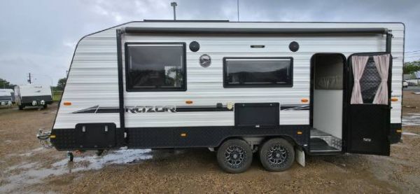 2020 Franklin Razor 20' Caravan FULL ENSUITE image
