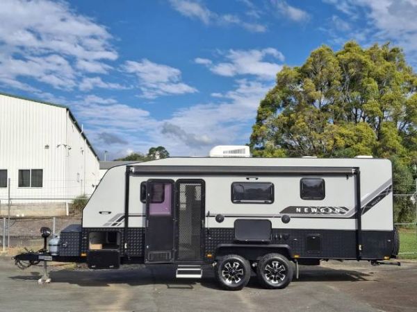 2023 Newgen Ng 21 Family 3 Bunks OFF ROAD CARAVAN NEWGEN image