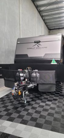 2025 Great Escape Special Edition XL 22.6 Family Caravan image