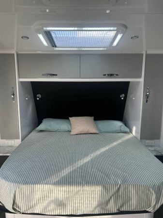 2025 Snowy River Srt18 Caravan SRT18 image