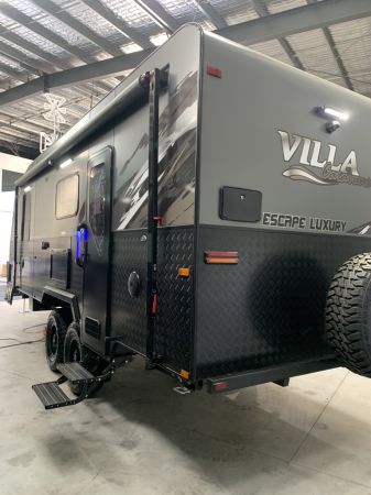 2025 Villa ESCAPE LUXURY 21.6 Couples Caravan image