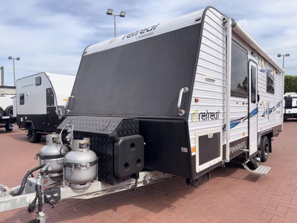 2015 Retreat Spinnaker Caravan image